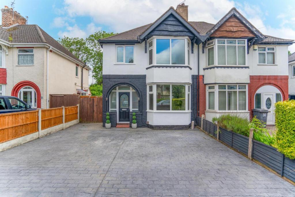 Lymer House - Stylish 3 Bedroom House In Wolverhampton Eksteriør billede