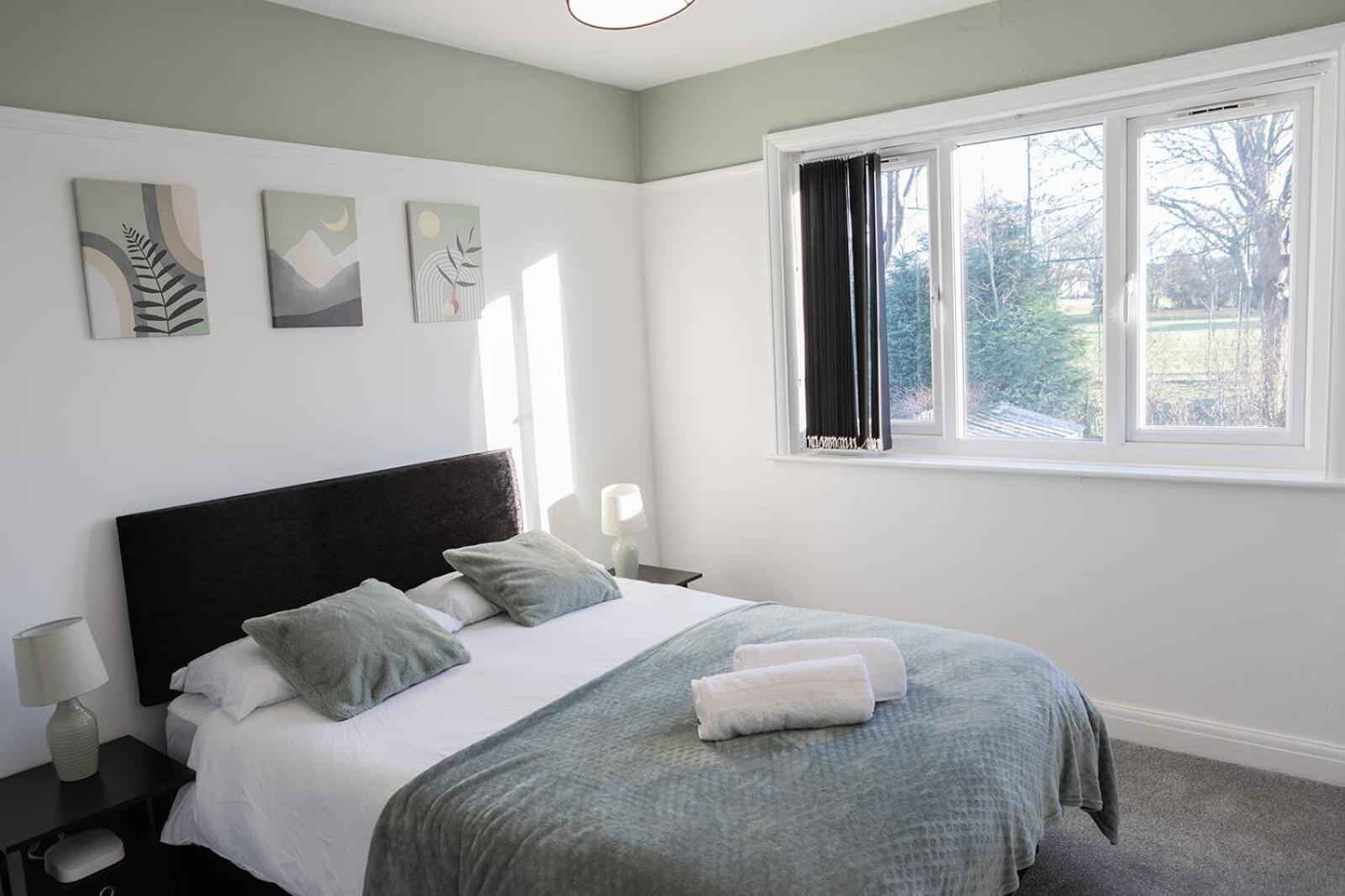Lymer House - Stylish 3 Bedroom House In Wolverhampton Eksteriør billede