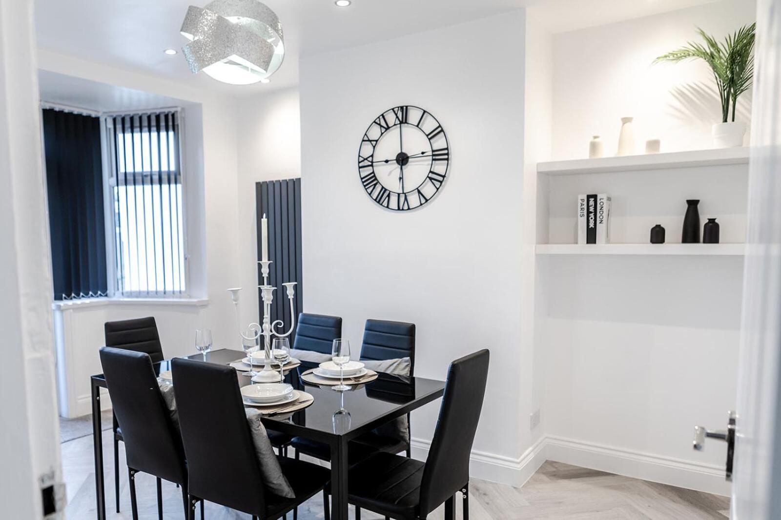 Lymer House - Stylish 3 Bedroom House In Wolverhampton Eksteriør billede