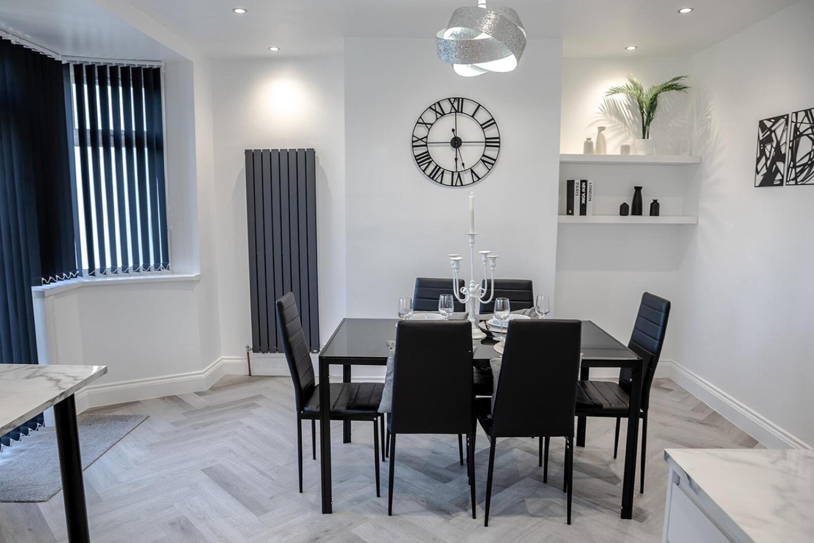 Lymer House - Stylish 3 Bedroom House In Wolverhampton Eksteriør billede