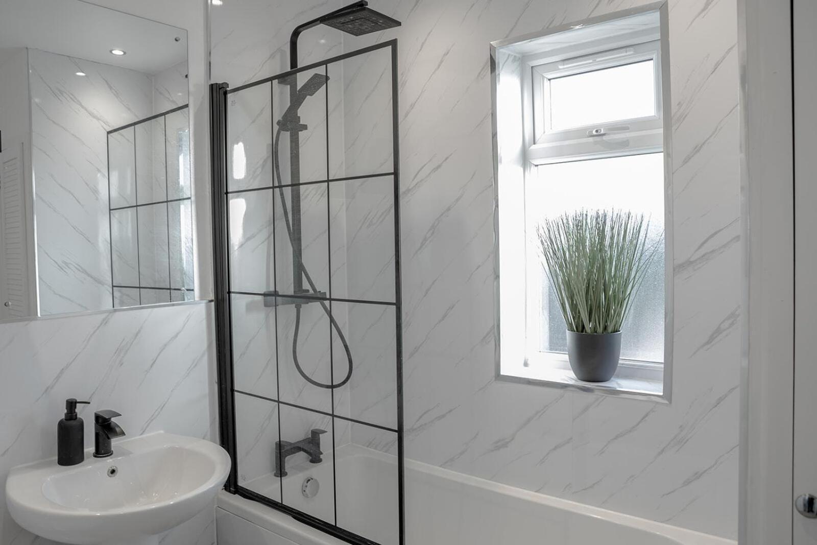 Lymer House - Stylish 3 Bedroom House In Wolverhampton Eksteriør billede